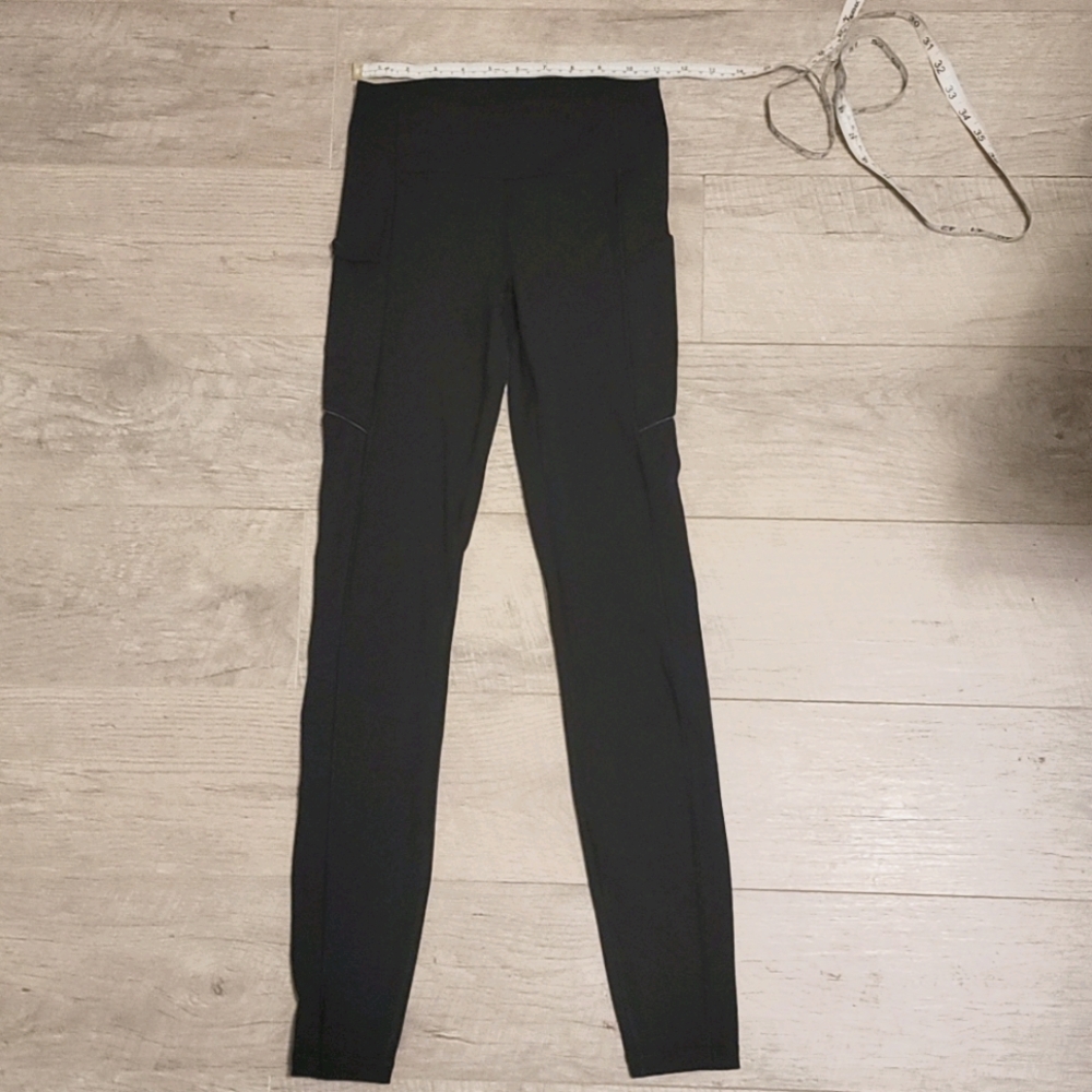 Lululemon leggings w pockets size 2